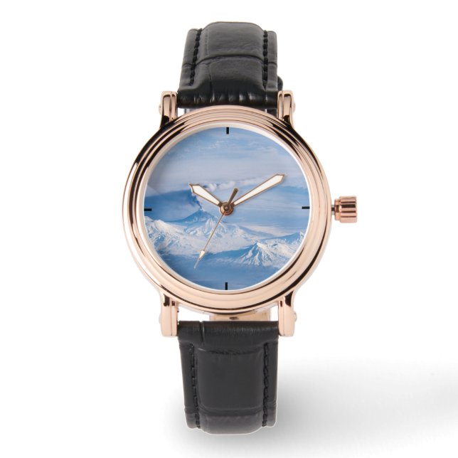 Reloj De Pulsera Pluma Emanando Del Volcán Kliuchevskoi. (Anverso)