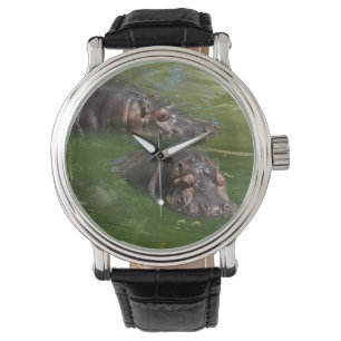 Reloj De Pulsera **"Pondside Play: Dos Hippos Nadando Juntos"**
