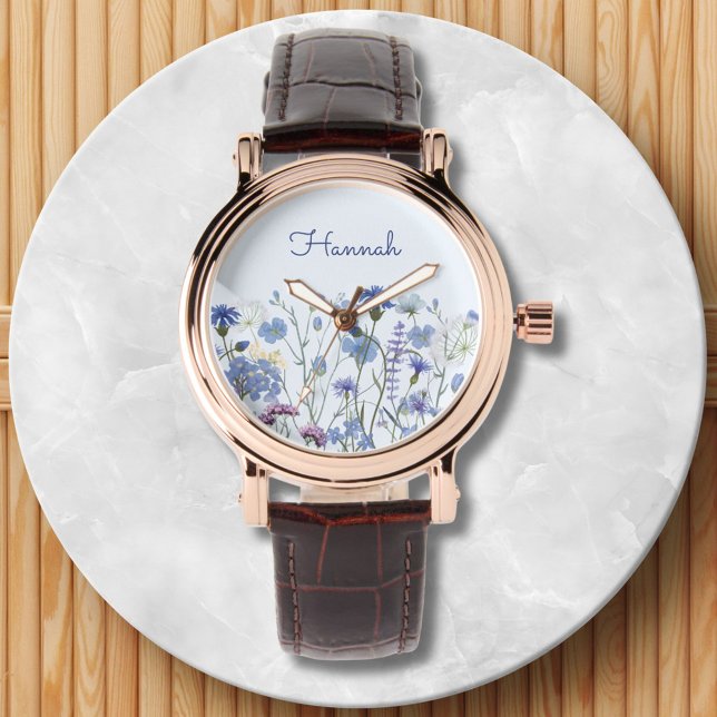 Reloj De Pulsera Pradera de flores silvestres acuarela azul monogra (Close up)