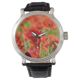 Reloj De Pulsera Primer plano de un campo de amapolas, Francia