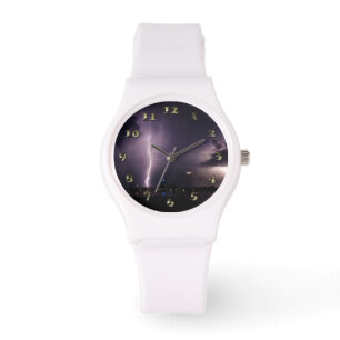 Reloj De Pulsera Relámpago Bolt sobre la ciudad del puerto