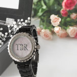 Reloj De Pulsera Resumen de oro Rosa en monograma rosa<br><div class="desc">Elegante abstracto de oro rosa sobre fondo rosa con monograma de personalizable gris oscuro</div>