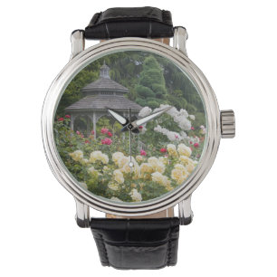 Reloj De Pulsera Rosas en flor y jardín de rosas Gazebo en el