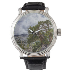 Reloj De Pulsera Sierra Juniper y árboles de hoja perenne