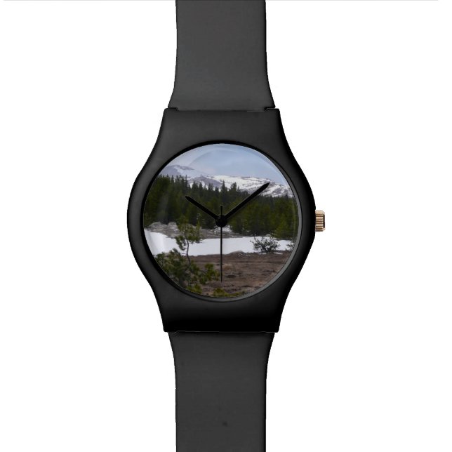 Reloj De Pulsera Sierra Nevada y nieve en Yosemite (De cerca)