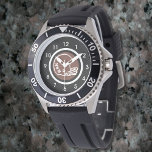 Reloj De Pulsera Sopa de goma del mono masculino de fútbol casco re<br><div class="desc">Personalice este reloj deportivo moderno de los hombres con un gráfico de cascos de fútbol marrón en el centro y acentos en blanco y negro. Simplemente edite las cartas en el sencillo editor de Zazzle. Hay muchas otras opciones de estilo de bisel y banda disponibles para elegir entre dos personalizares...</div>