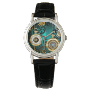 Reloj De Pulsera Steampunk Jewelry Watch sobre un fondo verde