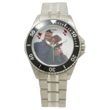 Sus y sus aventuras vigilan a parejas