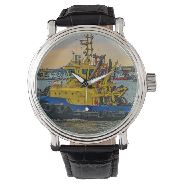 Reloj De Pulsera Tugboat sailing at river, montevideo, uruguay (Anverso)