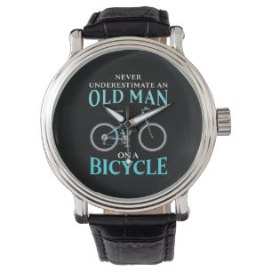 Reloj De Pulsera Un Viejo En Bicicleta