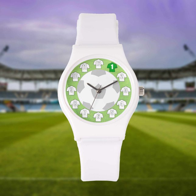 Reloj De Pulsera Vigilancia del fútbol - con Camisetas blancos (Subido por el creador)