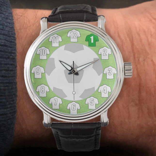 Reloj De Pulsera Vigilancia del fútbol - con Camisetas blancos (Subido por el creador)