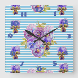 Reloj de sala de señoras con rosas teñidas de azul