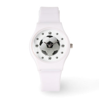 Reloj deportivo blanco de la pelota de fútbol