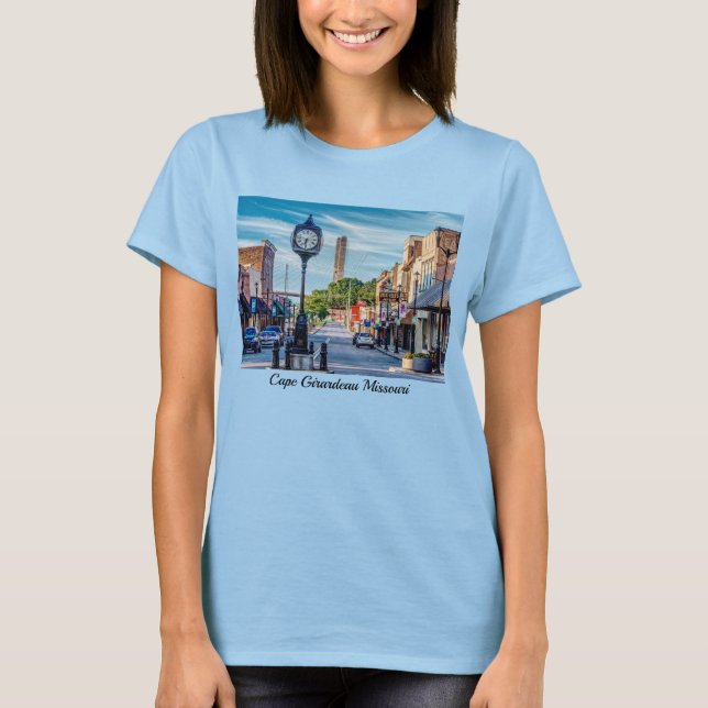 Reloj En El Centro De La Camiseta De Girardeau (Anverso)