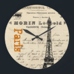Reloj francés de la Torre Eiffel<br><div class="desc">Un diseño de collage con imágenes francesas vintage y un documento francés vintage. Salga como está, o personalizar con el texto de su elección.</div>