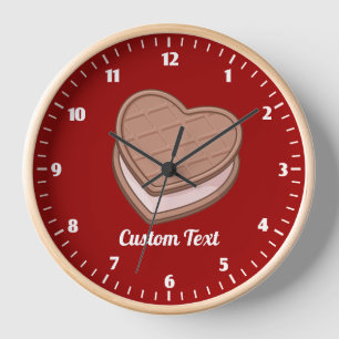 Reloj grande de bizcocho cardíaco