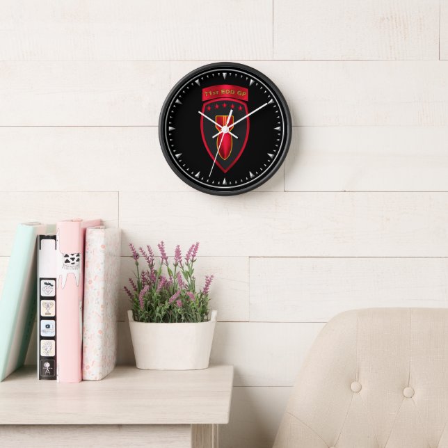 Reloj Grupo EOD 71 (Sala de lectura)