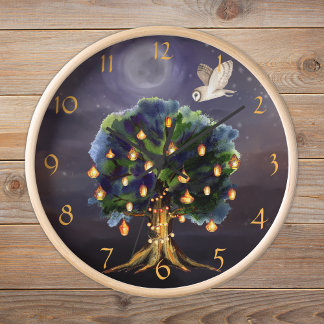 Reloj Hermoso árbol con linternas, luna y búho