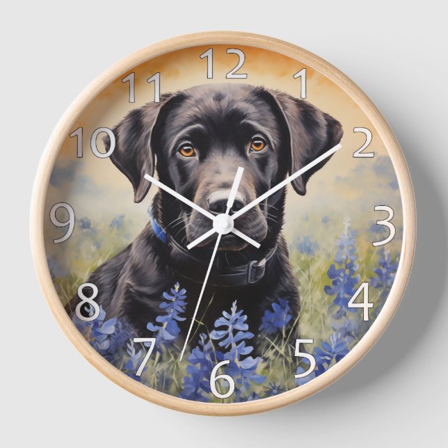 Reloj Labrador negro en Bluebonnets (Anverso)