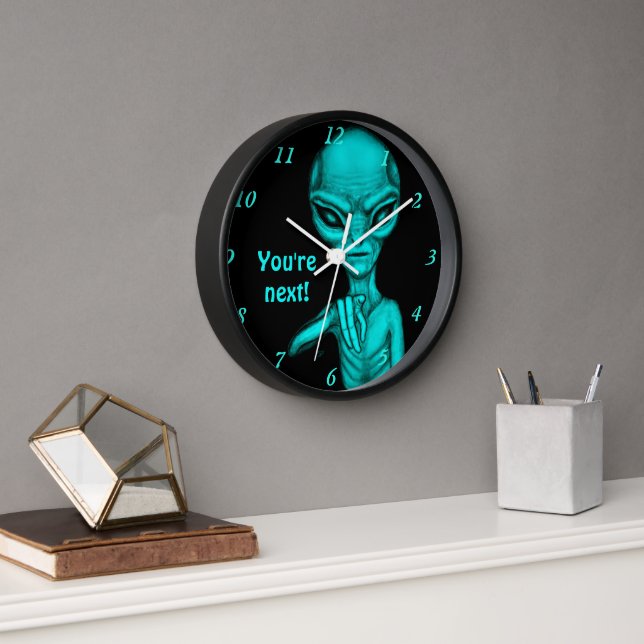 Reloj ¡Mala Alien, eres la siguiente! (Oficina)