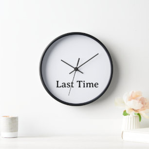Reloj Marco de madera negro personalizado simple de 10"