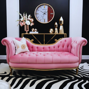 Reloj moderno de lujo en pared con diseño de mármo