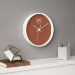 Reloj Monograma blanco Minimalista de terracota<br><div class="desc">Monograma blanco minimalista Emblem Terracotta Fondo Hogar Cocina Sala de estar Baño Reloj</div>