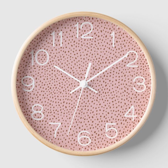 Reloj Monograma de puntos marrones rosados y boho terrac (Anverso)