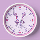 Reloj Monograma W corazones chicas nombre que significa<br><div class="desc">Letra monograma W corazones y flores en rosa y morado agregan tu propio reloj de nombres, actualmente lee Willow Freedom. Delgado con flexibilidad y gracia o puede personalizar con su propio nombre y significado de nombre o mensaje. Diseño de dibujo de doodle lindo de la letra W rodeada de números...</div>