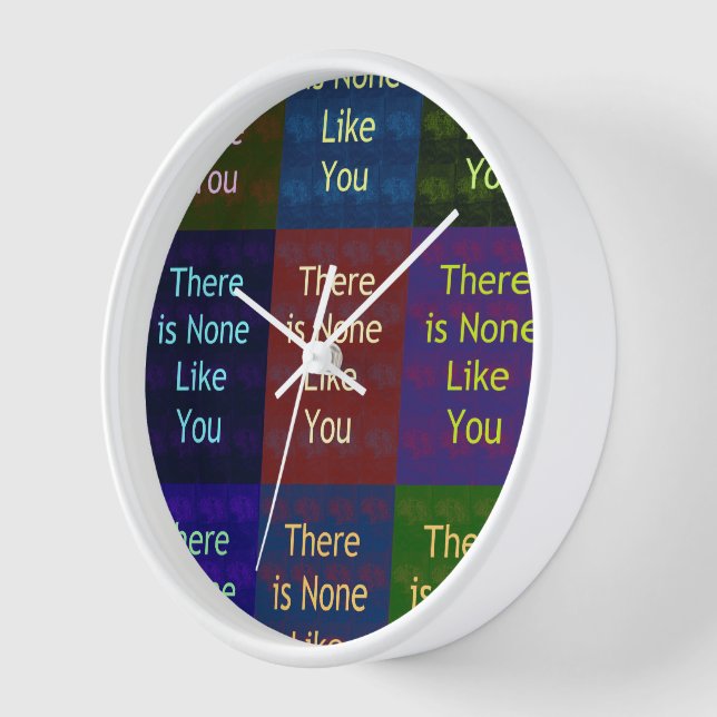 Reloj "No Hay Ninguno Como Tú": La Pantalla de Cuadrícul (Ángulo)