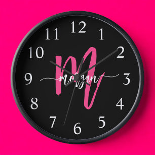 Reloj Nombra de Monograma del guión moderno rosado calie