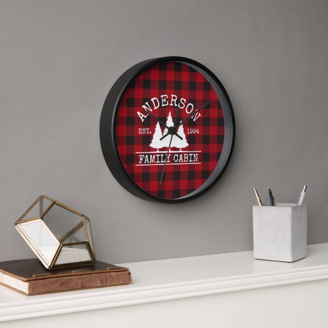 Reloj Nombre de familia de cabina Marco negro rojo con r (Oficina)