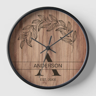 Reloj Nombre de familia de madera rústica