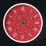 Reloj Números blancos de patrón de rosas rojas<br><div class="desc">Justo a tiempo para el El día de San Valentín,  una banda de rosas rojas en un patrón impecable con números romanos blancos</div>