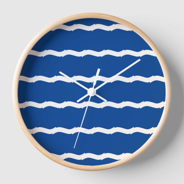 Reloj Olas de mar blancas azules costeras patrón moderno (Anverso)
