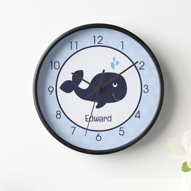 Reloj Pared de niños de la guardería de la ballena azul  (Blue Whale Nursery Clock with  customized name)