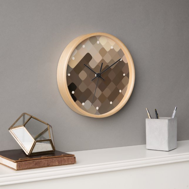 Reloj Patrón de arte mosaico beige funky Taupe de Guay (Oficina)