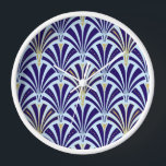 Reloj Patrón de ventilador Art Deco - azul cobalto y azu<br><div class="desc">Reproducción digital de un papel de pared clásico,  Art Deco,  patrón de ventilador - azul cobalto sobre azul celeste claro,  embellecido con oro</div>