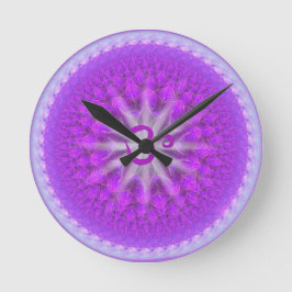 Reloj púrpura de la flor