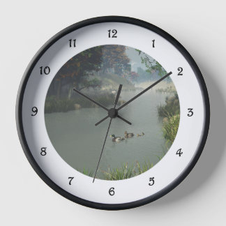 Reloj redondeado del río Lazy
