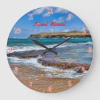 Reloj redondo de Kauai Beach con números rojos