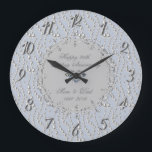 Reloj Redondo Grande 25° aniversario Boda de perlas plateadas de Moda<br><div class="desc">Elegantes perlas plateadas,  reloj de aniversario del boda de diamantes.</div>