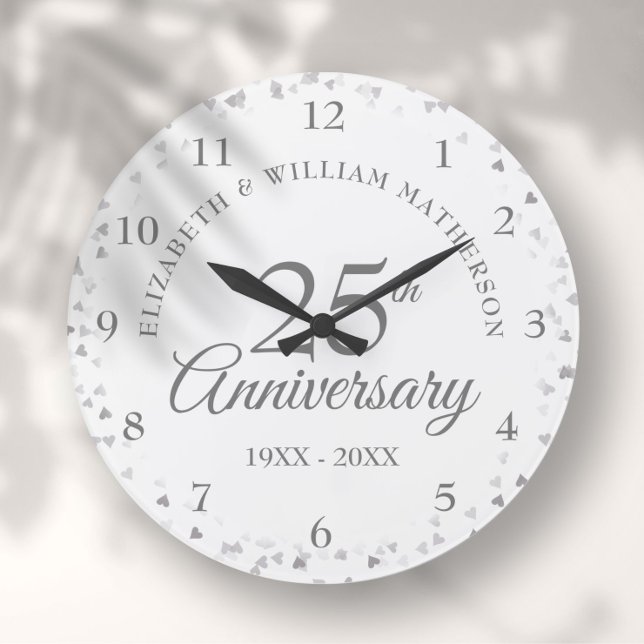 Reloj Redondo Grande 25° Aniversario del Boda Confetti (25th Wedding Anniversary Silver Hearts Confetti Large Clock)