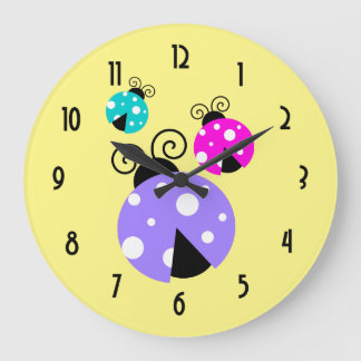 Reloj Redondo Grande 3 mariquitas en rosado púrpura y azul