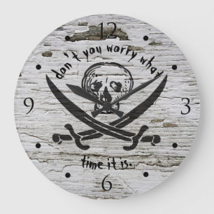 Reloj Redondo Grande Advertencia del cráneo del pirata en la madera