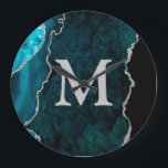 Reloj Redondo Grande Agato Verde azulado Monograma personalizado acríli<br><div class="desc">Personalice este Reloj de pared acrílica de agate Verde azulado y agregue texto personalizado al diseño.</div>