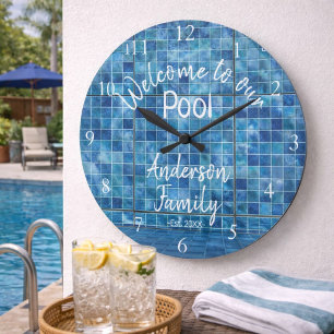 Reloj Redondo Grande Agua de Piscina Azul Personalizada Bienvenidos a n