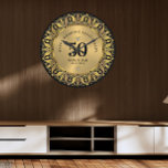 Reloj Redondo Grande Aniversario del Boda del marco ornamental Royal Go<br><div class="desc">Feliz reloj de personalizable de aniversario 50 bodas con un marco de oro ornamental real sobre un fondo negro.</div>
