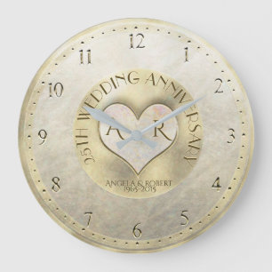 Reloj Redondo Grande Aniversario del Monograma Pearl Gold Heart